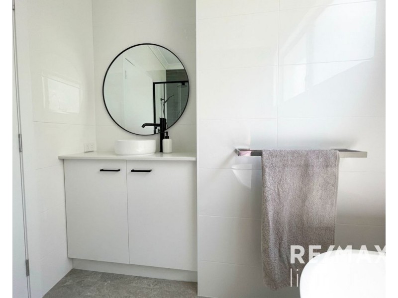 105 Riverparks Way, Upper Caboolture QLD 4510