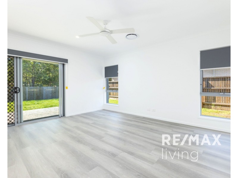 39 Hamilton Road, Woodford QLD 4514