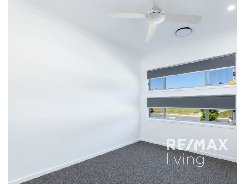 39 Hamilton Road, Woodford QLD 4514