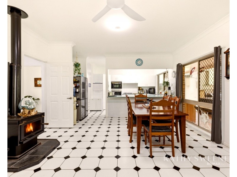 35 Komraus Court, Morayfield QLD 4506