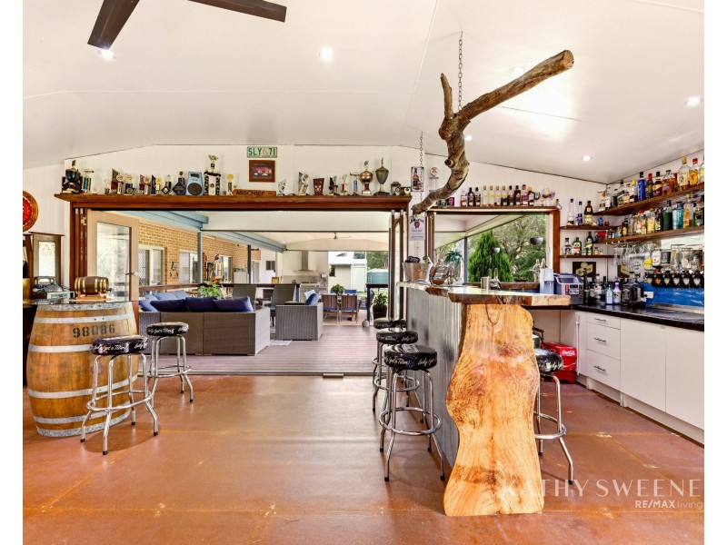 35 Komraus Court, Morayfield QLD 4506