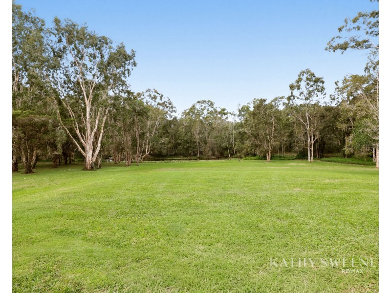 35 Komraus Court, Morayfield QLD 4506