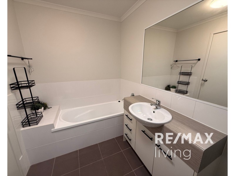 4/30 Oakey Flat Road, Morayfield QLD 4506