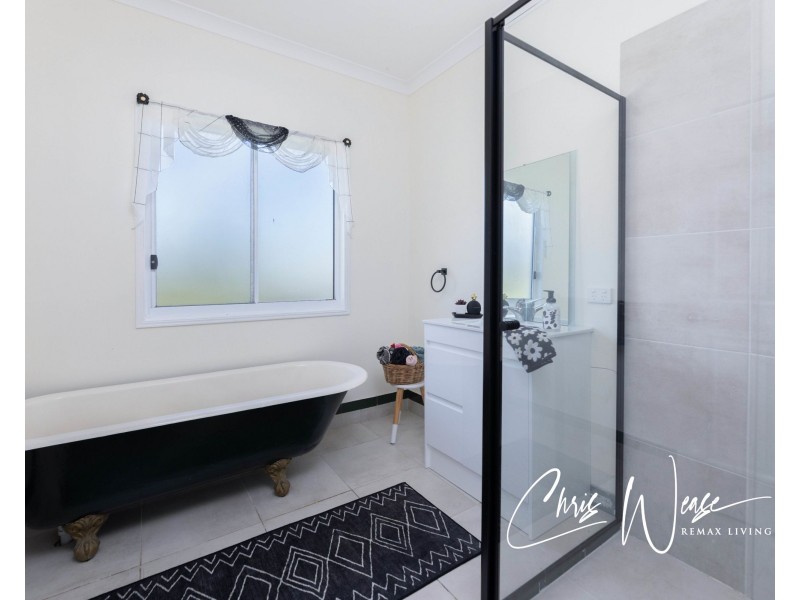 1216 Sandy Creek Road, Sandy Creek QLD 4515