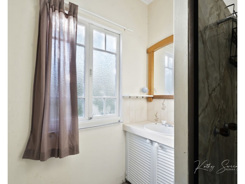 14 Bean Street, Maleny QLD 4552