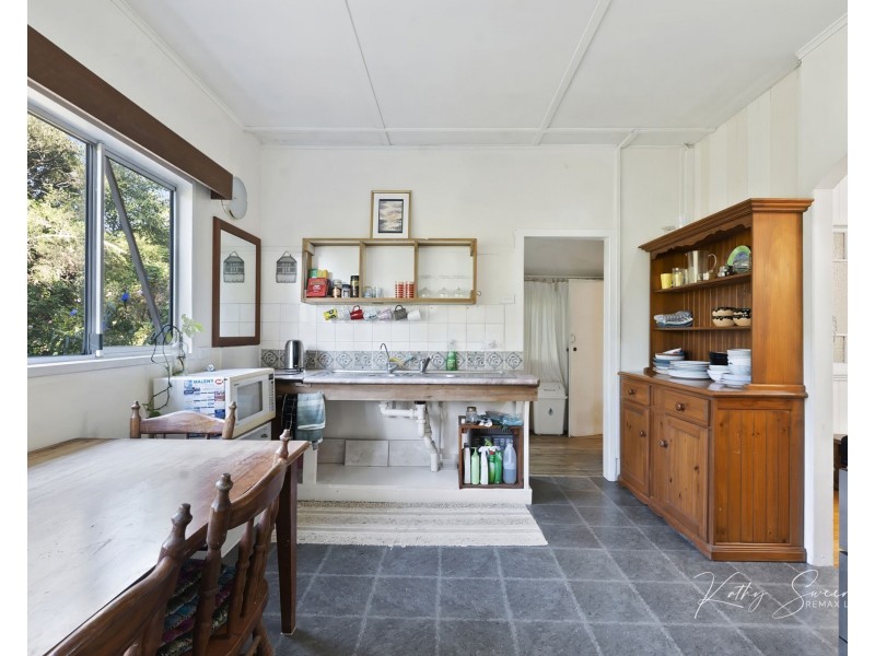 14 Bean Street, Maleny QLD 4552