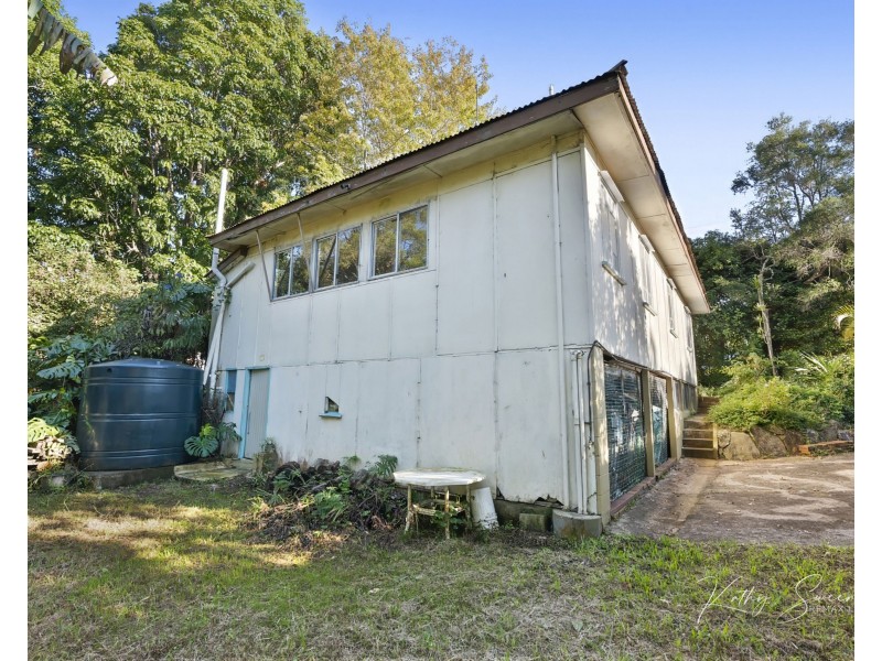 14 Bean Street, Maleny QLD 4552