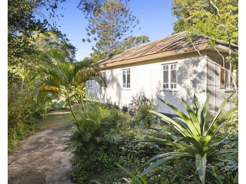 14 Bean Street, Maleny QLD 4552