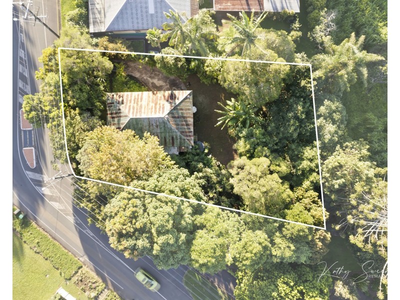 14 Bean Street, Maleny QLD 4552