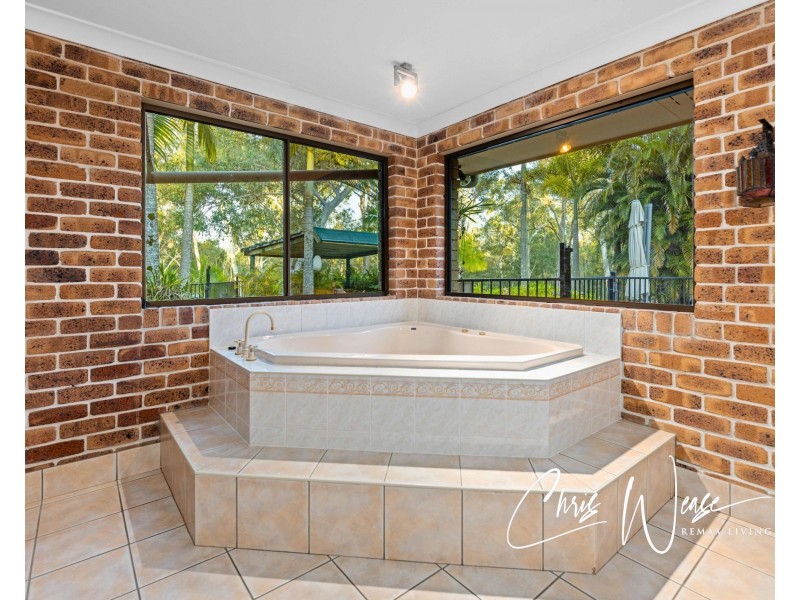 720 Cove Road, Stanmore QLD 4514