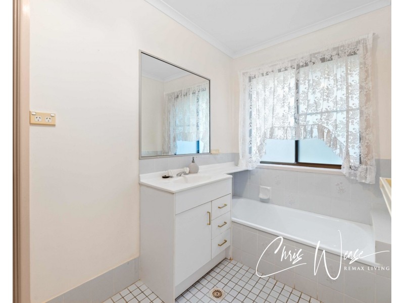 720 Cove Road, Stanmore QLD 4514