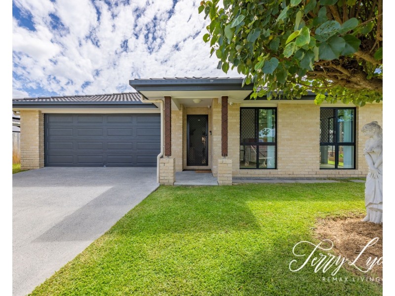 2 Livistona Court, Morayfield QLD 4506