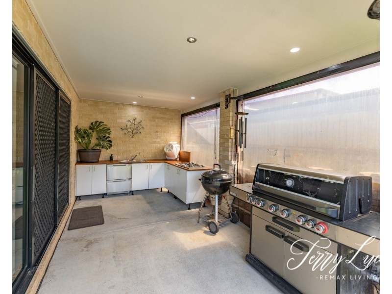 2 Livistona Court, Morayfield QLD 4506