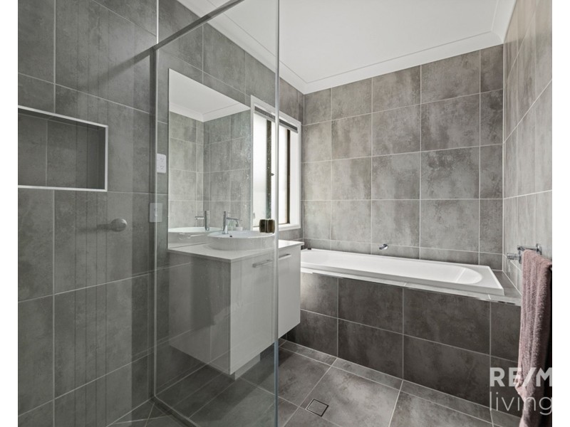 12 Ben Crescent, Caboolture South QLD 4510