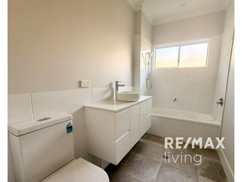 1-4/180 Mein Street, Scarborough QLD 4020