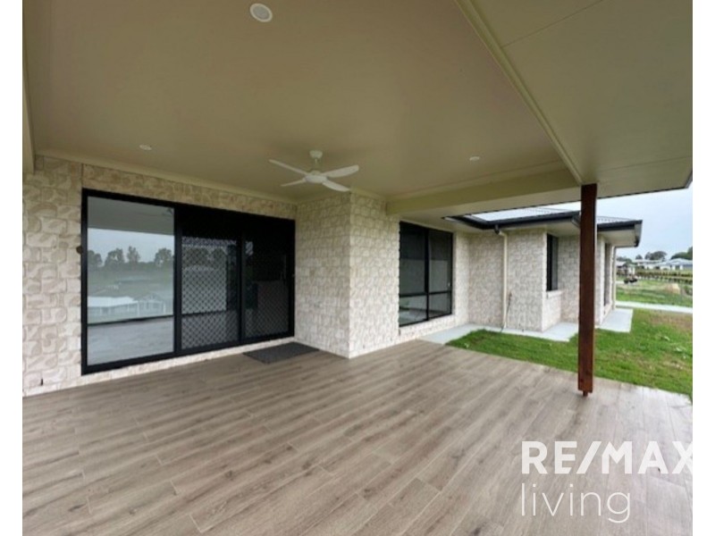 9 Jacana Place, Winya QLD 4515