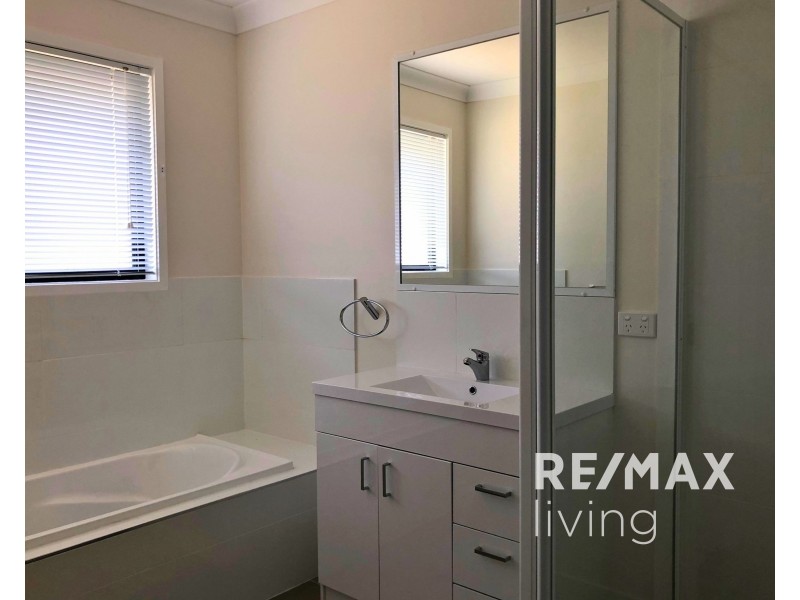 32 Settlers Rise, Woolmar QLD 4515