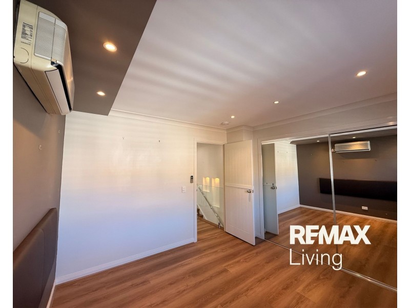 67 John Lund Drive, Hope Island QLD 4212
