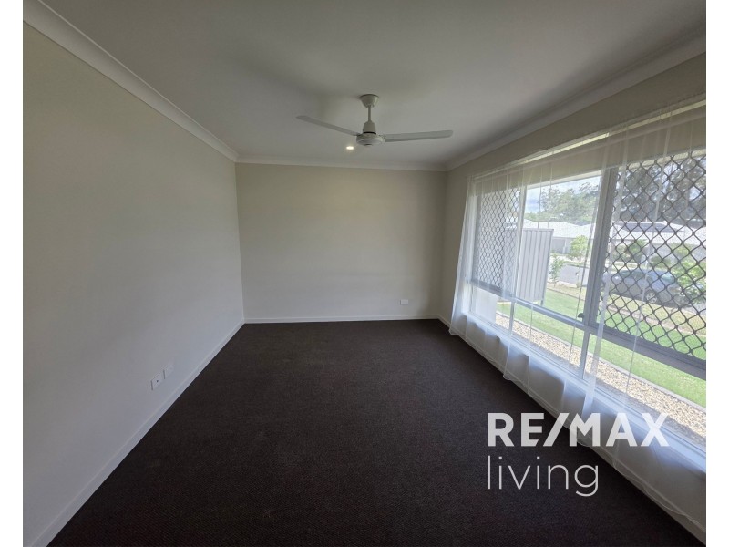 64 Hamilton Road, Woodford QLD 4514