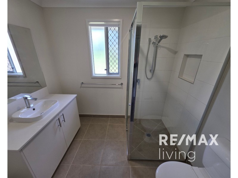 64 Hamilton Road, Woodford QLD 4514