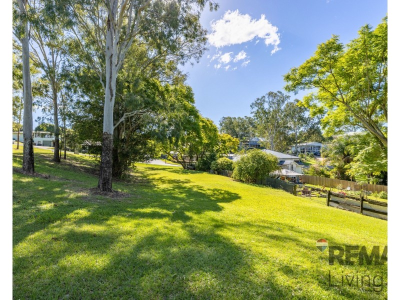 37 Row Street, Kilcoy QLD 4515
