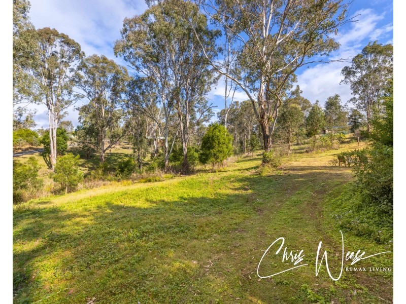 9 Dingo Parade, Jimna QLD 4515