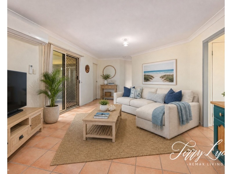6 Solo Court, Beachmere QLD 4510
