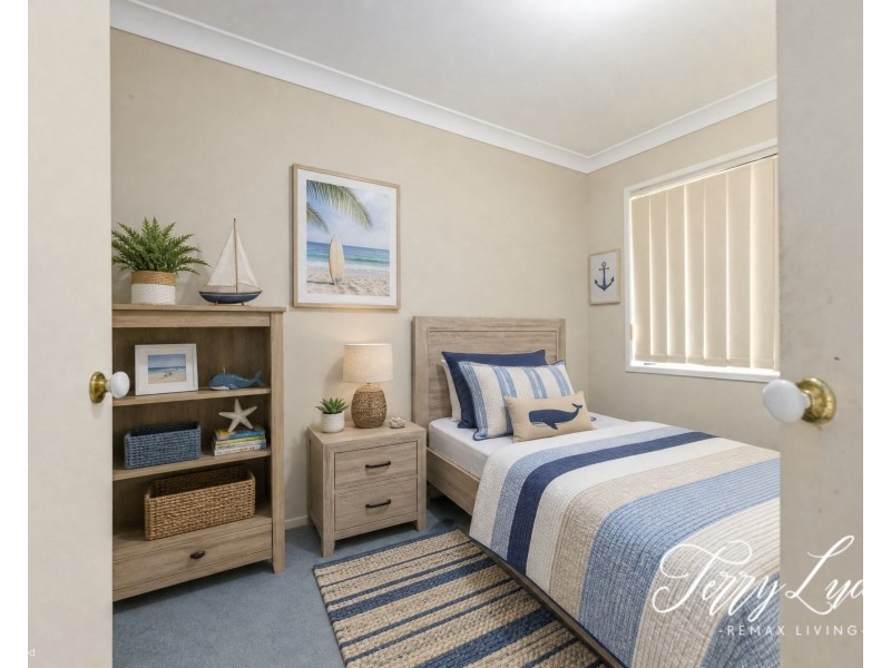 6 Solo Court, Beachmere QLD 4510