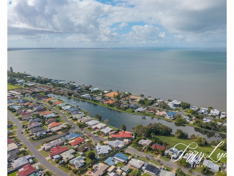 6 Solo Court, Beachmere QLD 4510