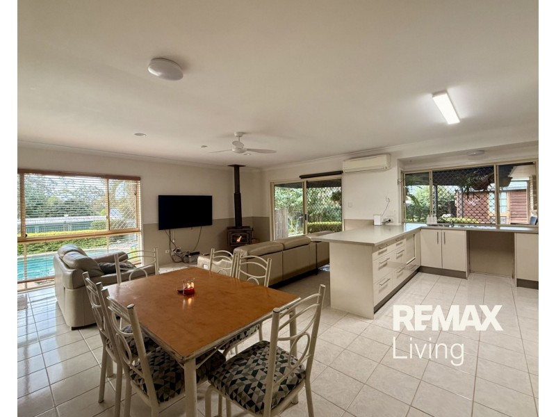110-112 Madeline Drive, Morayfield QLD 4506