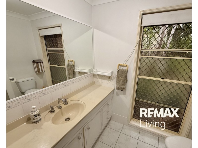 110-112 Madeline Drive, Morayfield QLD 4506