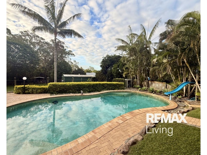 110-112 Madeline Drive, Morayfield QLD 4506