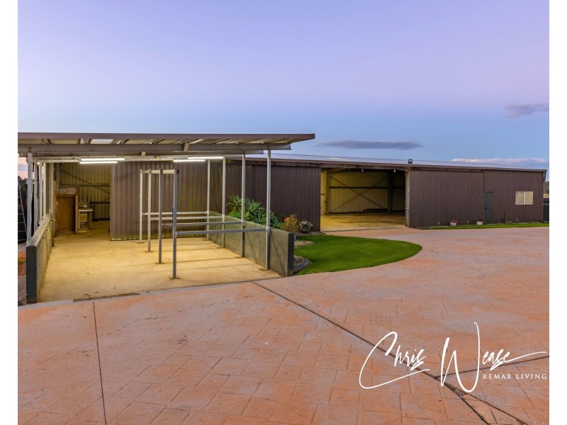81 Settlement Road, Mount Mee QLD 4521