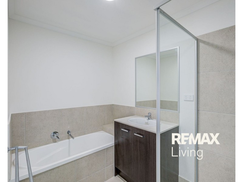 12B Yvonne Drive, Boronia Heights QLD 4124