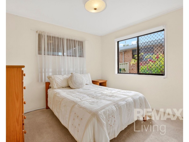 24 Houghton Avenue, Redcliffe QLD 4020