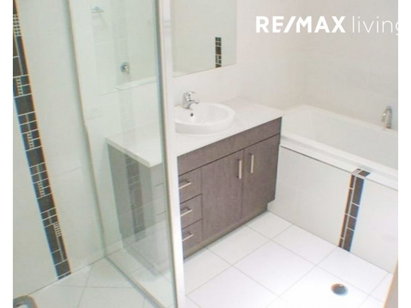 2/3 Mayes Circuit, Caboolture QLD 4510