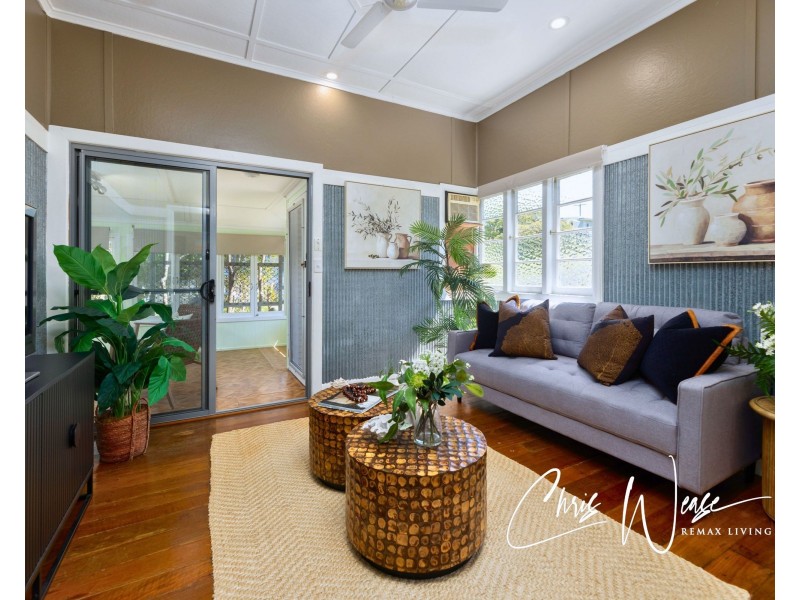 30 Robson Street, Kilcoy QLD 4515