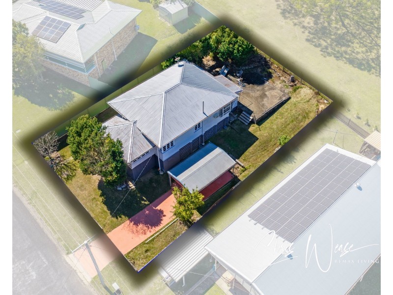 30 Robson Street, Kilcoy QLD 4515