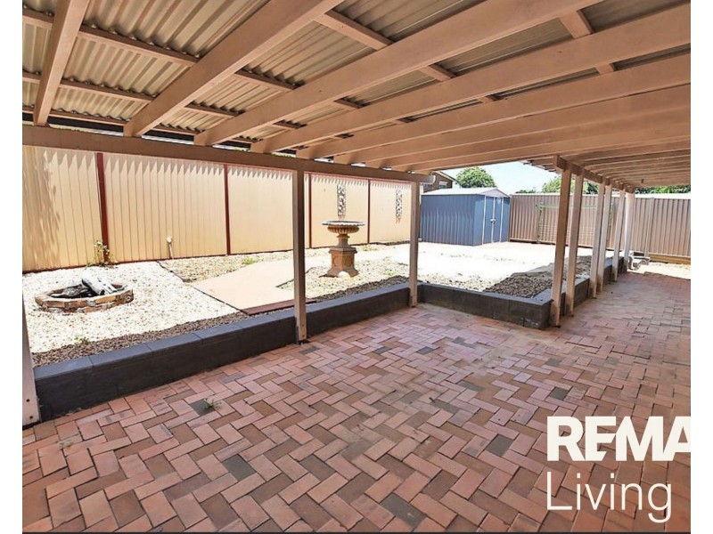 13 Wattle Street, Kallangur QLD 4503