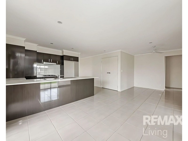 2/14a Mint Crescent, Griffin QLD 4503