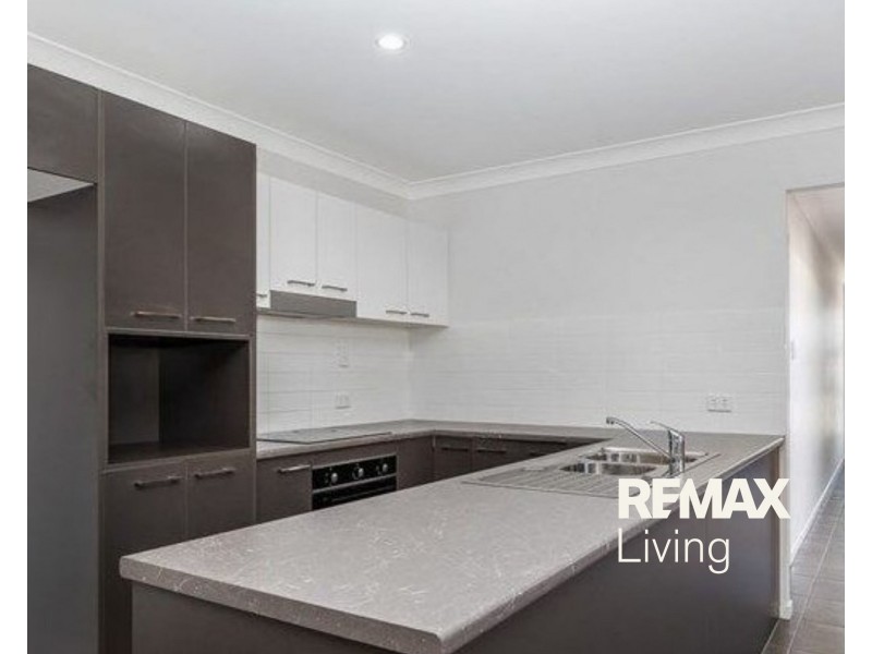 1/33 Jones Street, Rothwell QLD 4022