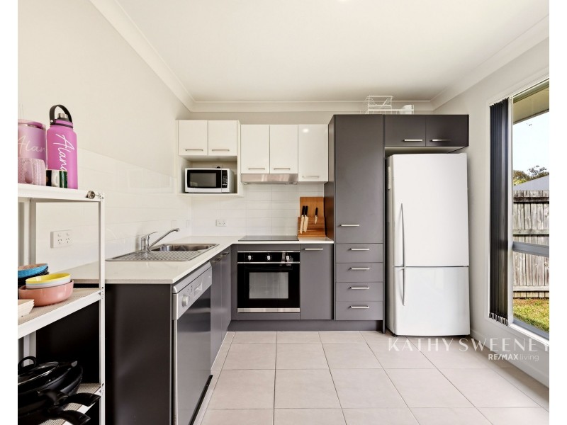 33 Jones Street, Rothwell QLD 4022