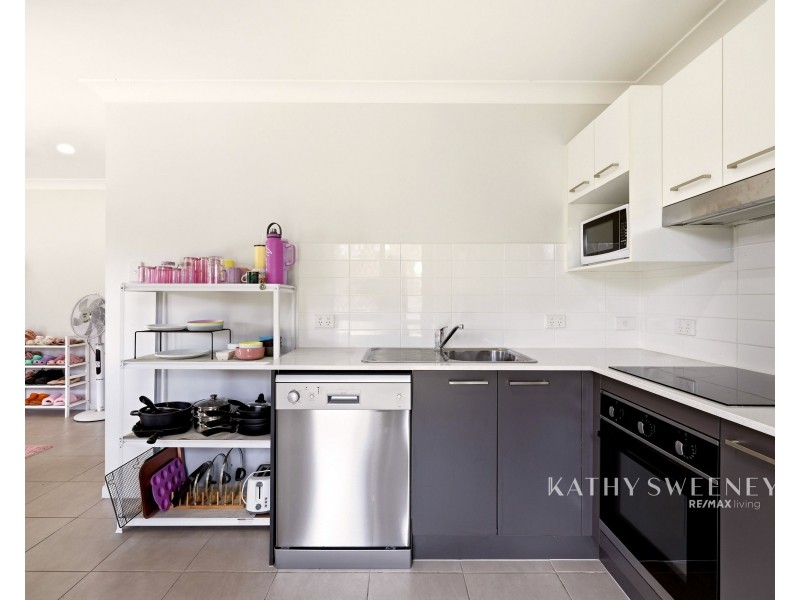 33 Jones Street, Rothwell QLD 4022