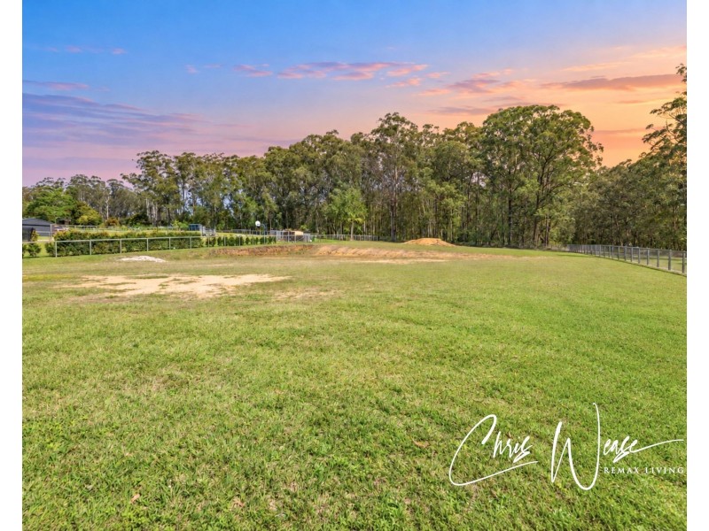 2 Twin Oaks Court, Woodford QLD 4514