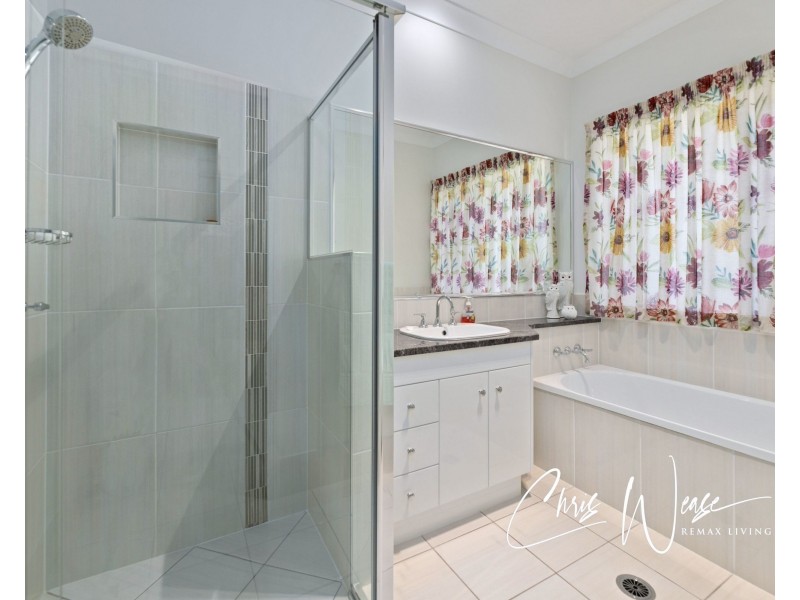 36 Montana Place, Woolmar QLD 4515