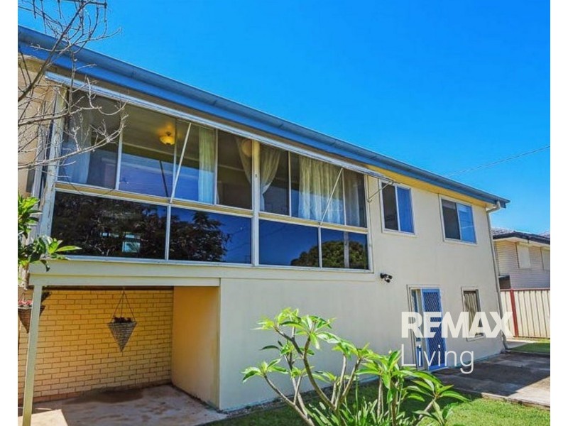 9 Golden Avenue, Kallangur QLD 4503