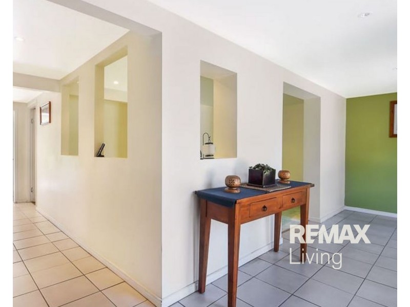 9 Golden Avenue, Kallangur QLD 4503