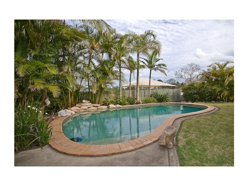 17 Giles Chase, Narangba QLD 4504