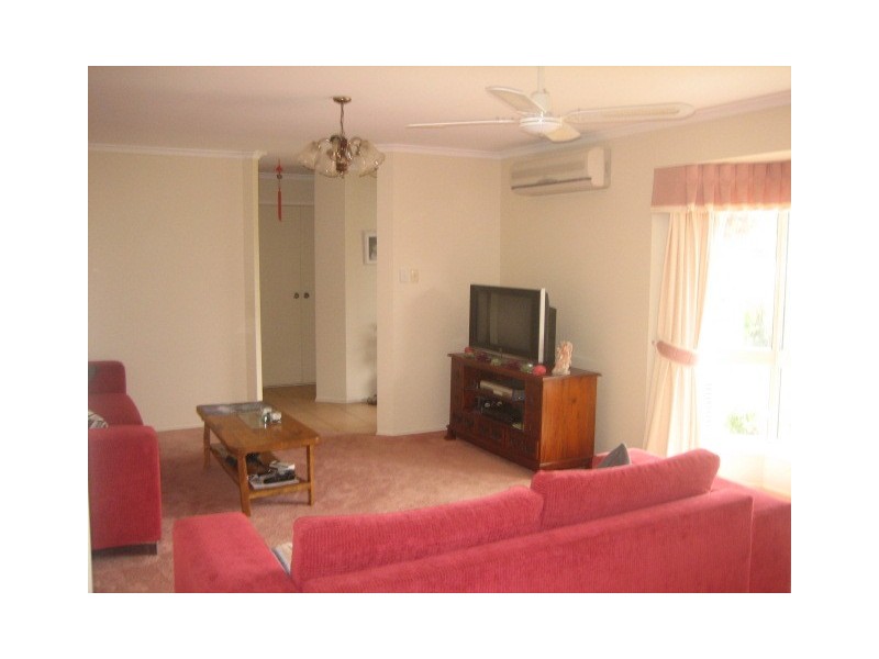 19 Crestwell Close, Morayfield QLD 4506