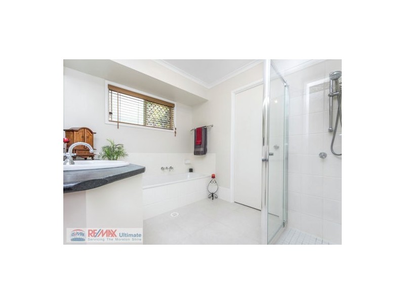6 Mari Place, Narangba QLD 4504